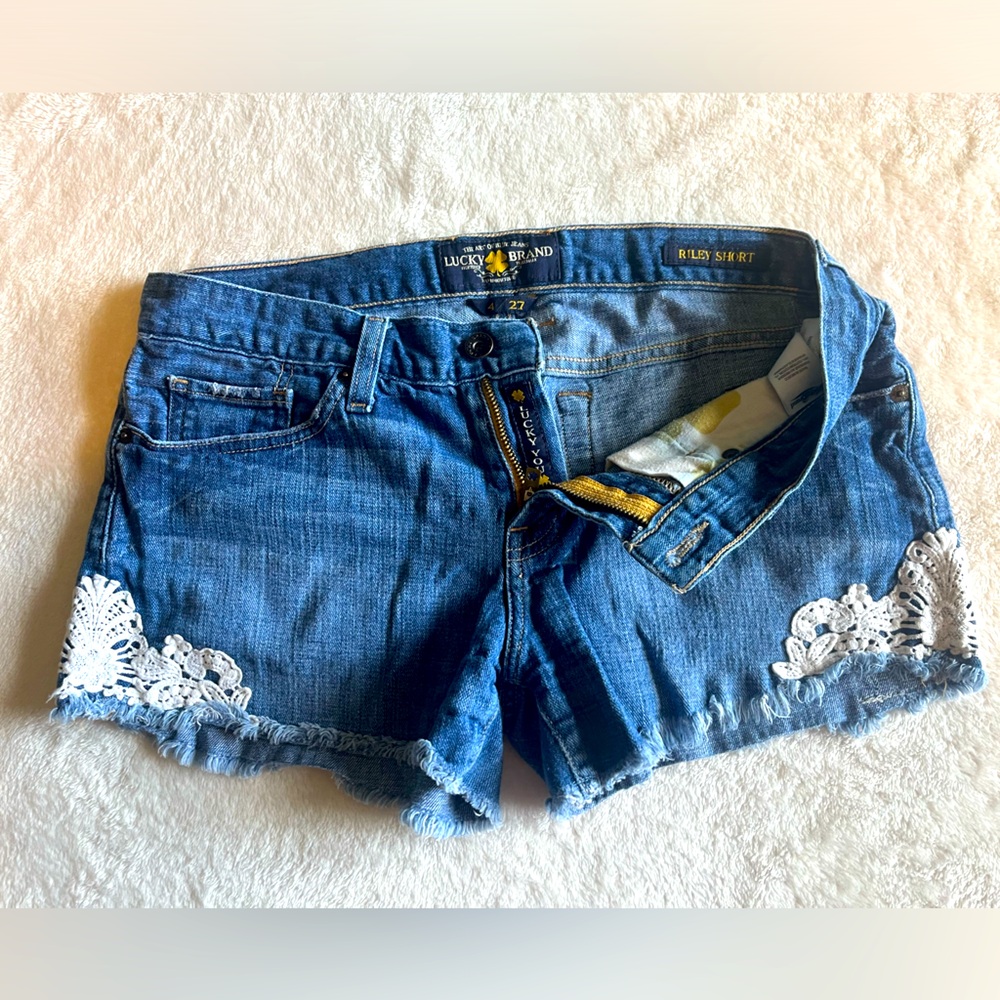 Lucky Brand shorts size 4/27